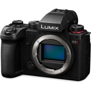 Panasonic DC-S5M2 cameră mirrorless full-frame Lumix (senzor CMOS full-frame de 24,2MP, I.S. activ, AF detecție fază, video C4K/4K 60p/50p), negru