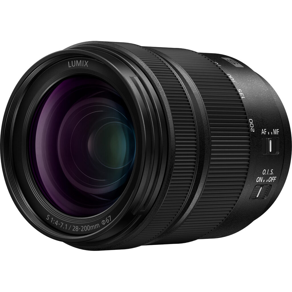 Panasonic S-R28200 LUMIX S  Cel mai mic obiectiv cu zoom (interval focal 28-200mm, F4-7.1, MACRO O.I.S., mărire maximă 0.5x)